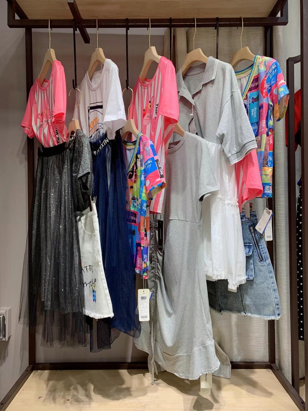 法國著 名設(shè)計師品牌 瑪瑪綈 2022品牌女裝折扣尾貨電商進貨渠道