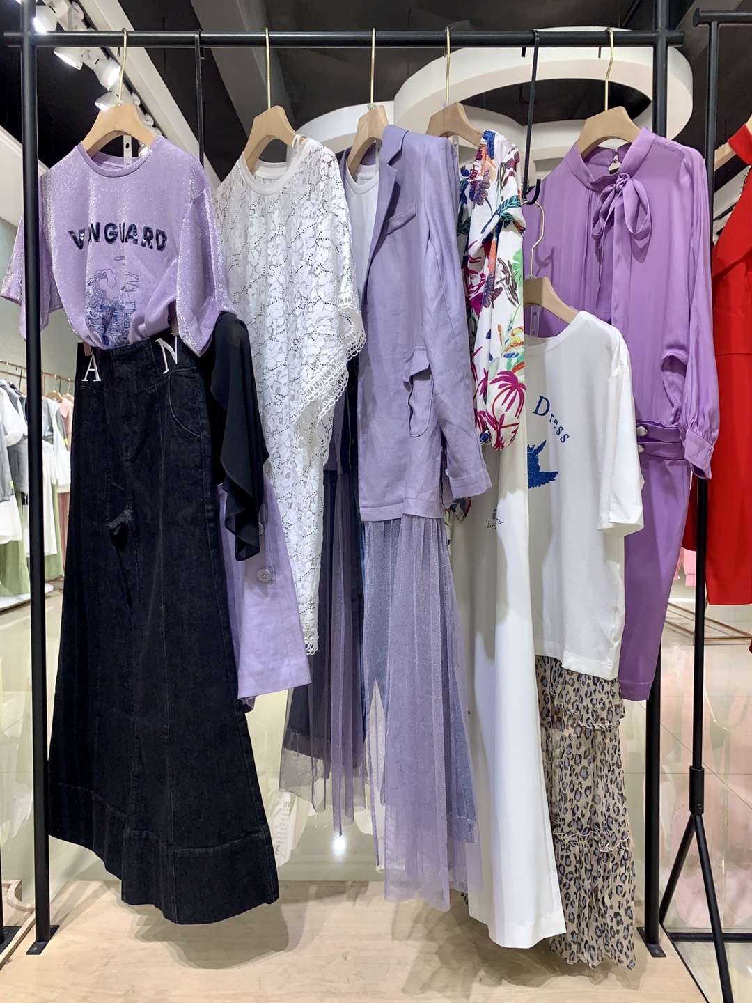 深圳專柜下架品牌芭蒂娜2022春大 牌知 名品牌女裝折扣尾貨貨源批發(fā)