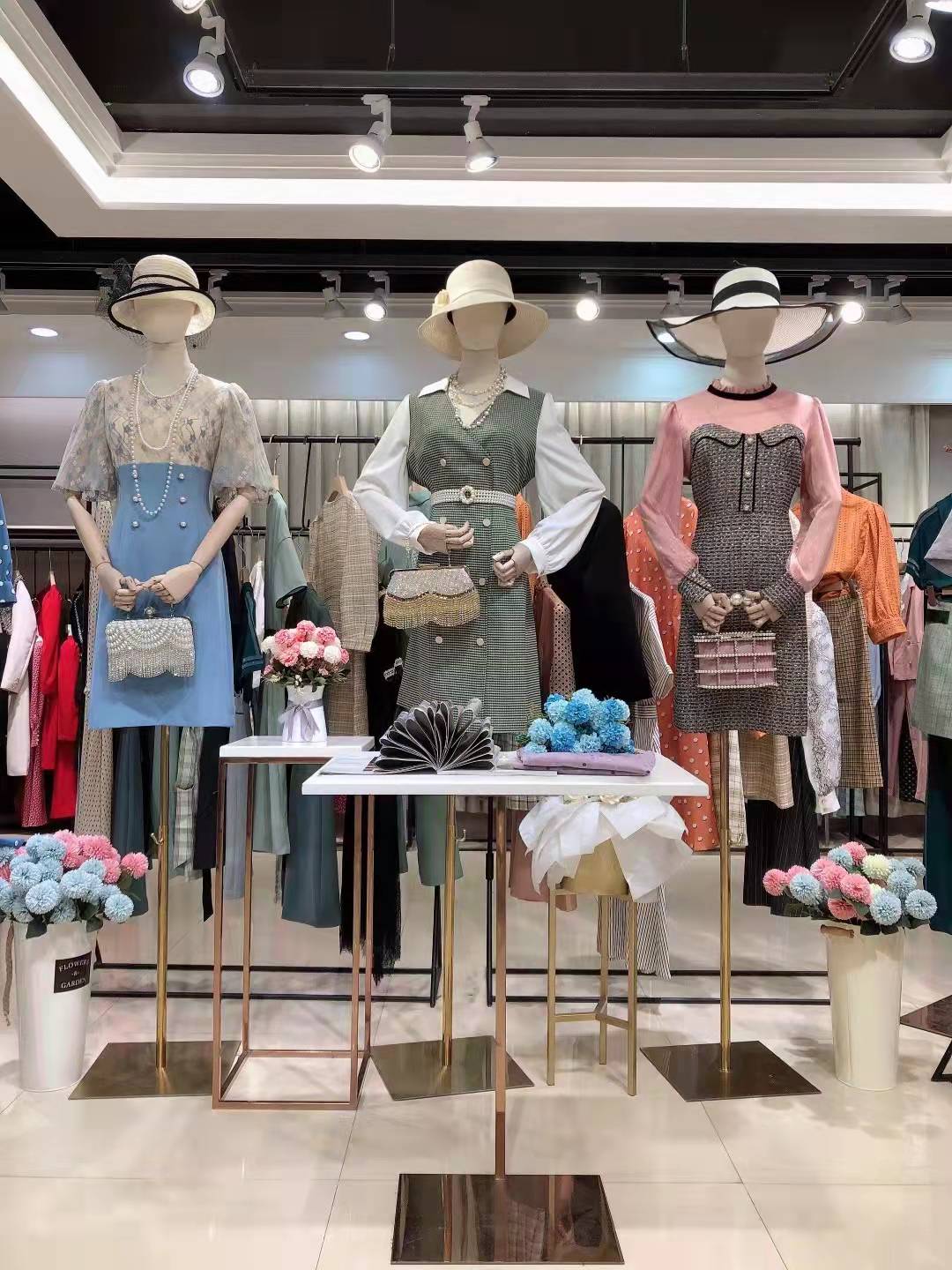 恩裳2022撤柜品牌女裝折扣尾貨尾貨批發(fā)市場