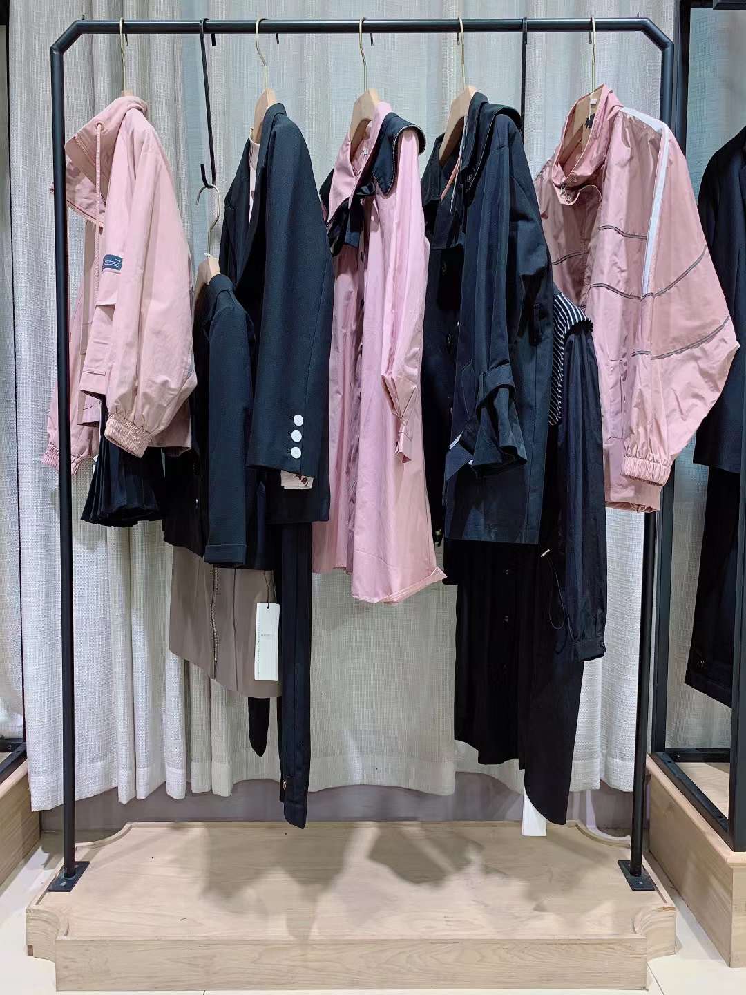 【海貝&紫涵】2022秋 杭派一 線女裝品牌專柜撤柜尾貨 杭派品牌尾貨撤柜批發(fā)