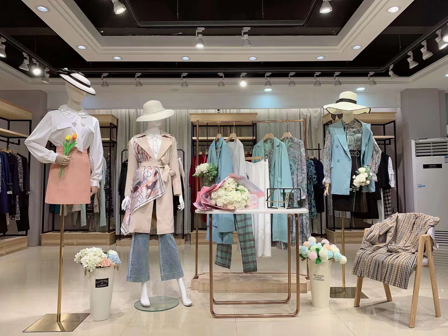 【珞娜】2022秋專柜撤柜下架商務(wù)女裝品牌折扣直播貨源走份供應(yīng) 珞娜秋季女裝貨源批發(fā)