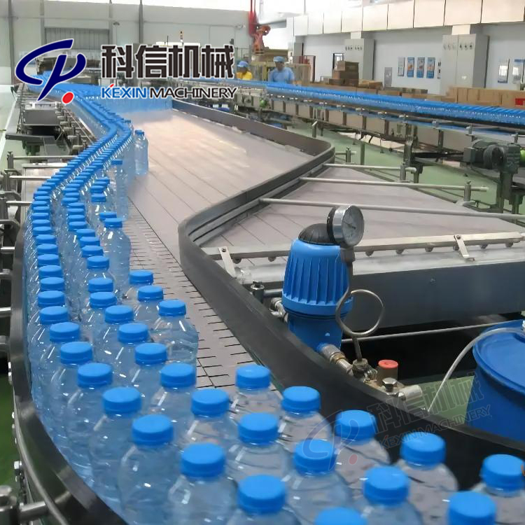 中小型純凈水灌裝設(shè)備純凈水生產(chǎn)線