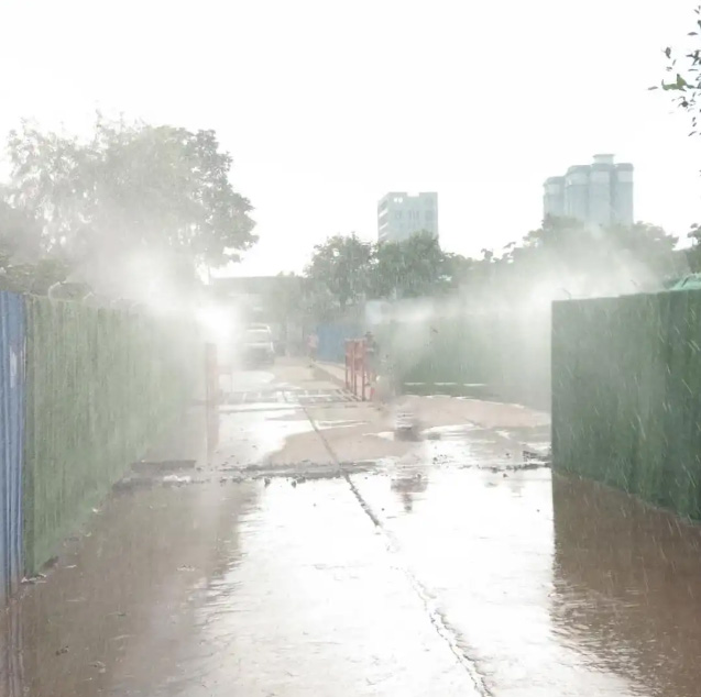 圍擋噴淋除塵降塵全自動設(shè)備