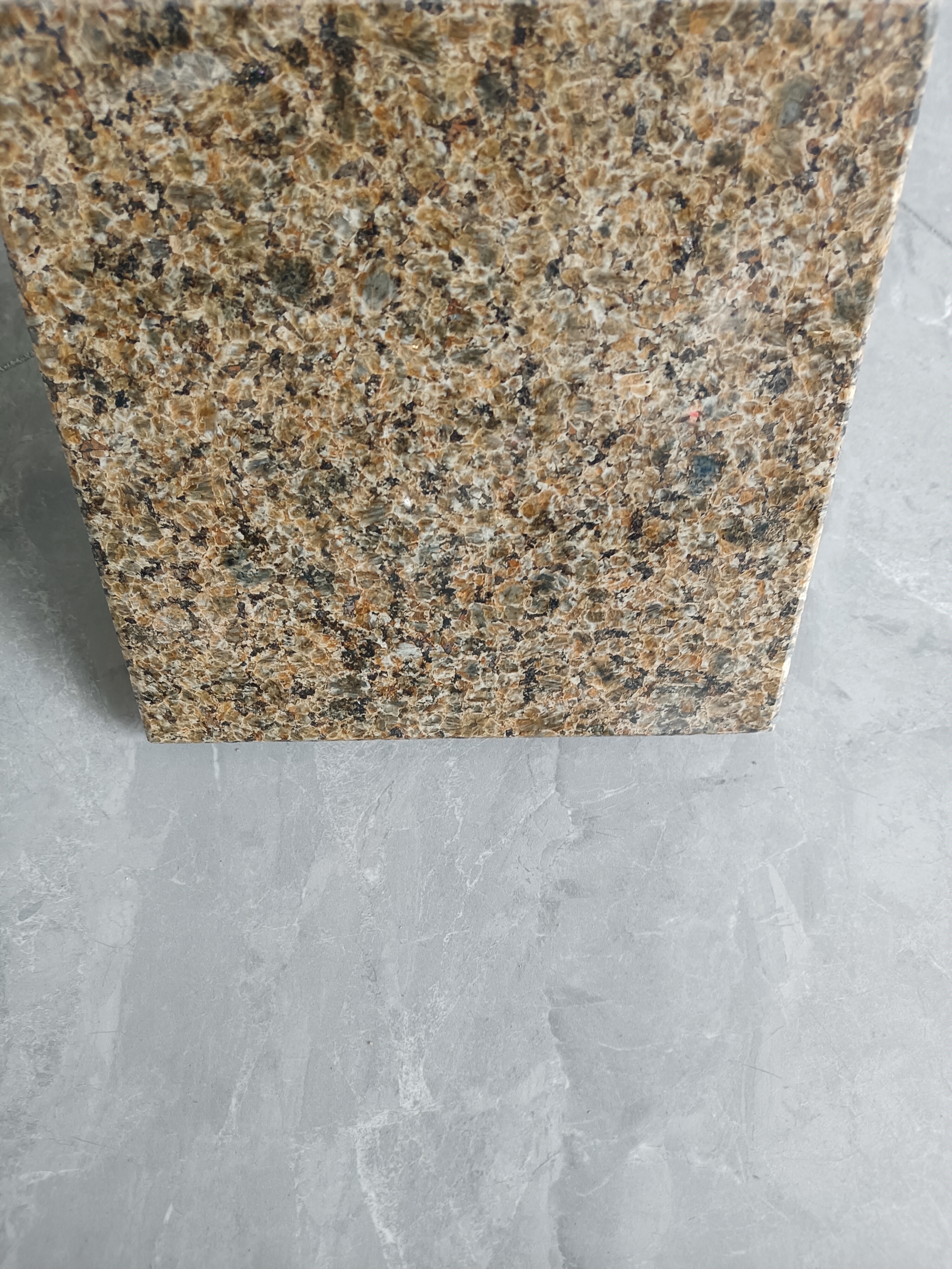 黃金鉆，*啡，火燒面，荔枝面