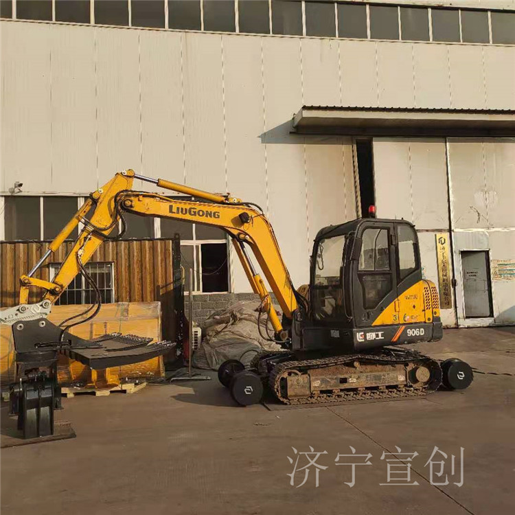 公鐵兩用挖掘機鐵路換枕機設備改裝定制廠