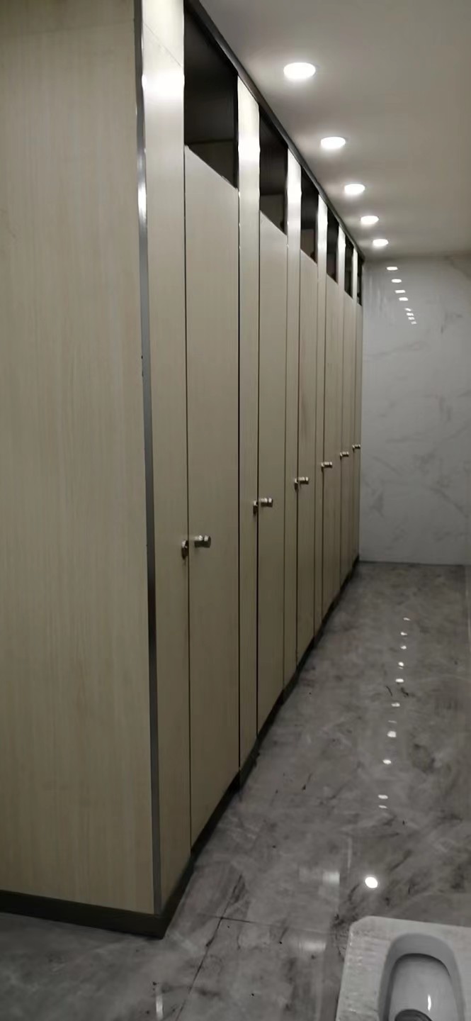 東莞洗手間隔斷廠家安裝-洗手間隔斷價錢-洗手間隔斷報價-洗手間隔斷哪家好