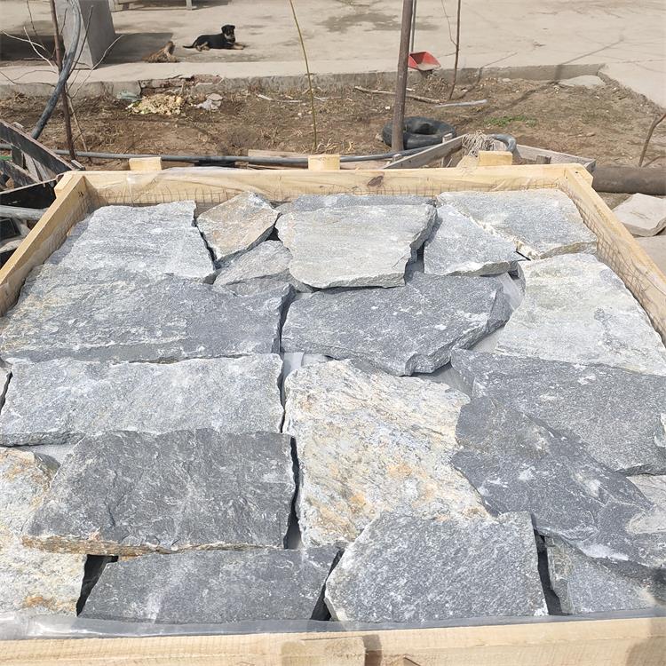 寶石藍(lán)碎拼石報(bào)價(jià)  寶石藍(lán)碎拼石哪里便宜