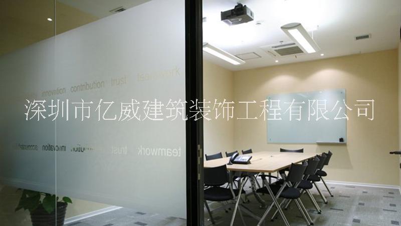 松崗辦公室翻新 燕川玻璃隔墻裝修