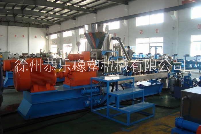 供應(yīng)預(yù)制式橡膠跑道生產(chǎn)線 預(yù)制式橡膠跑道生產(chǎn)設(shè)備 橡膠跑道設(shè)備價格