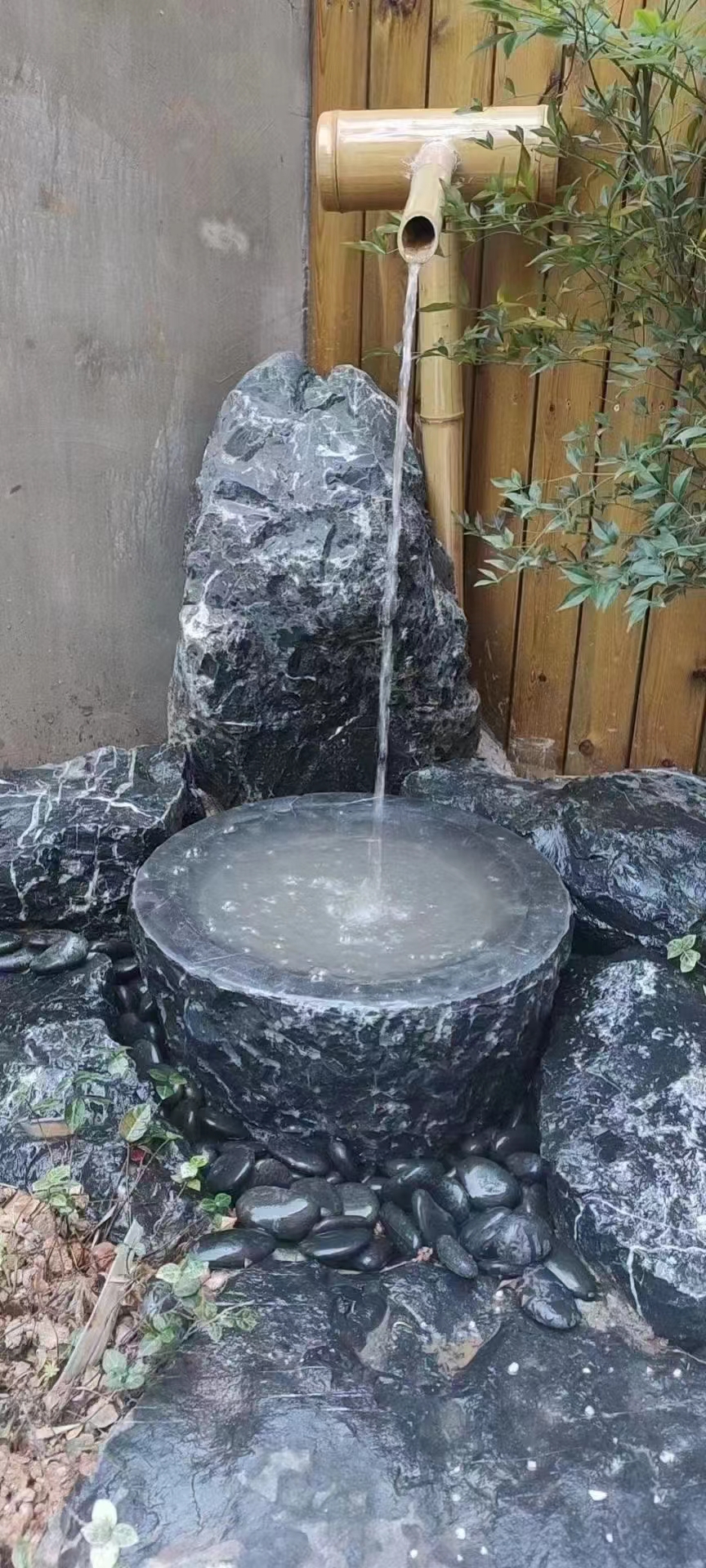 湖南長(zhǎng)沙園林景觀石假山石置景石批發(fā)黑山石雪浪石千層石產(chǎn)地批發(fā)市場(chǎng)
