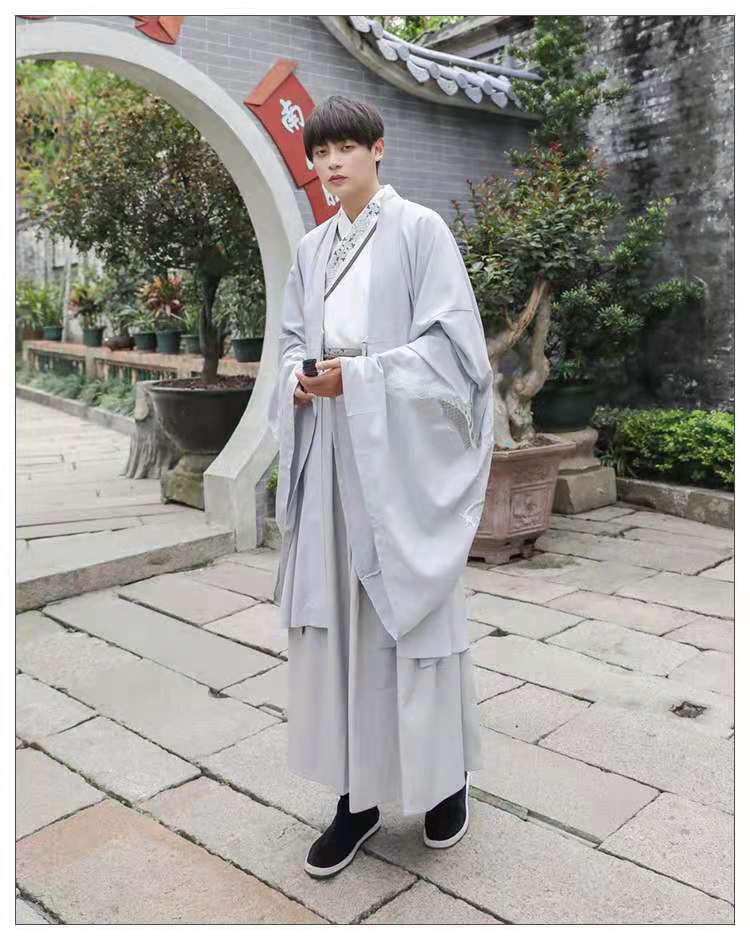 婚紗禮服秀禾龍風(fēng)褂出租租憑敬酒服服裝出租