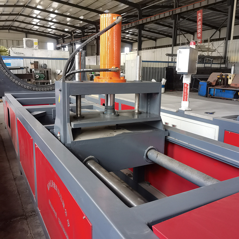 玻璃鋼設備環(huán)氧樹脂聚氨酯注膠拉擠設備自動化復合材料拉擠設備