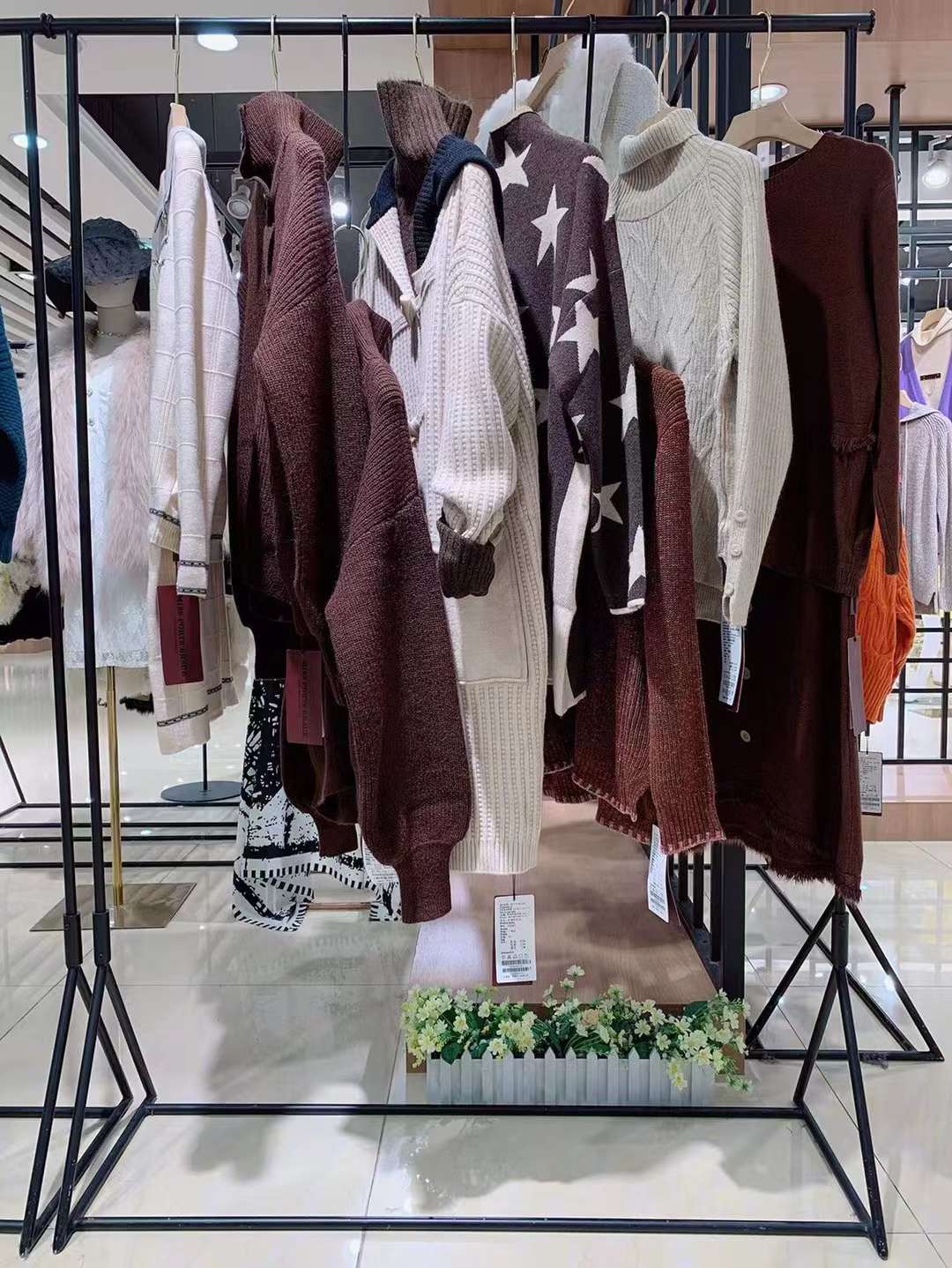 miss寶姿毛衣22冬品牌折扣店撤柜正 品女裝庫存尾貨批發(fā)貨源