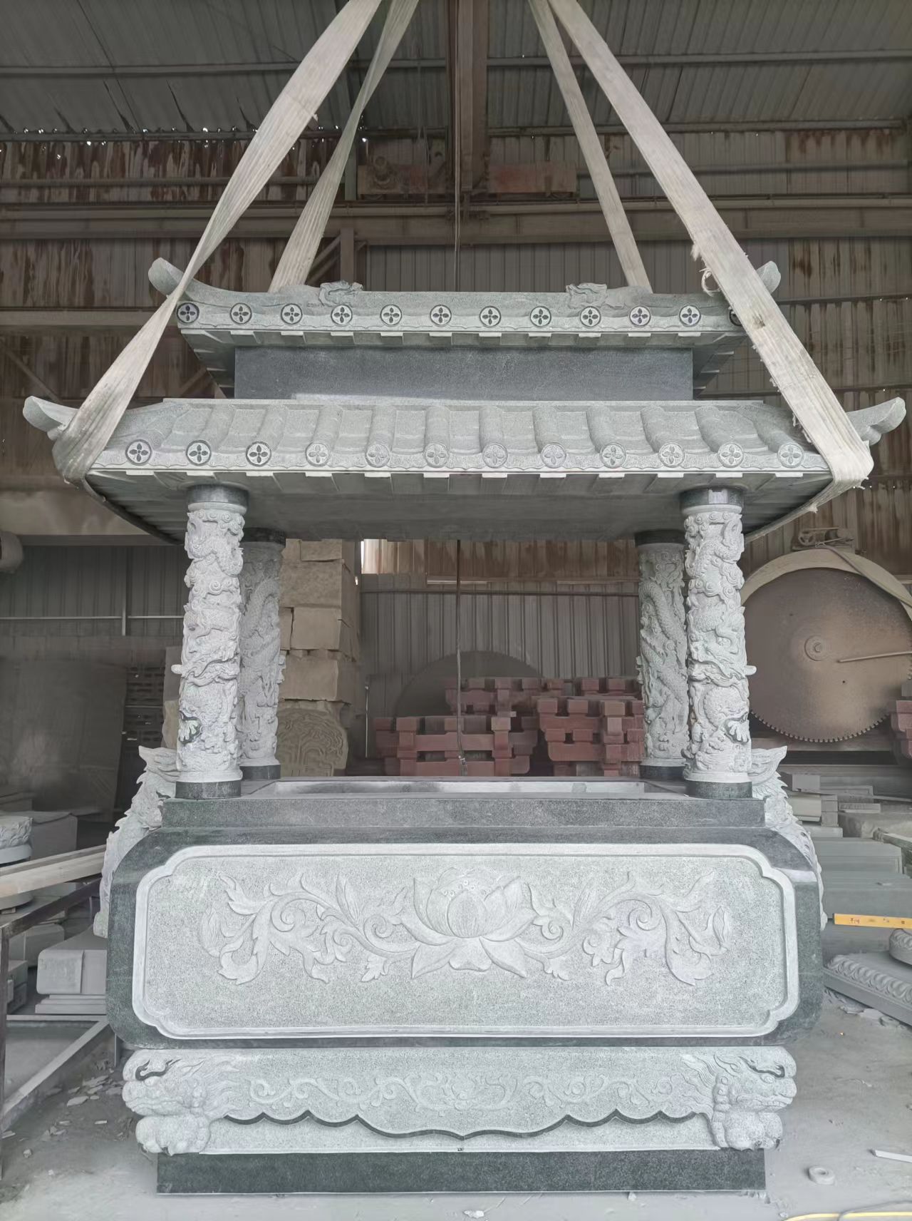 杰源石刻供應石雕香爐 寺廟宗祠供奉大型香爐 青石香爐雕刻