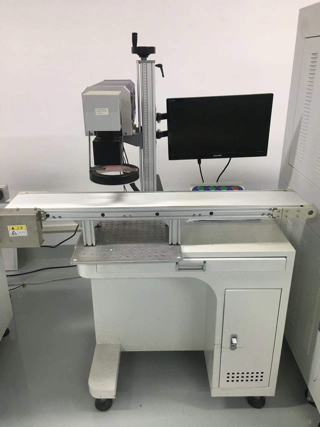 維品手機(jī)攝像頭視覺(jué)激光打標(biāo)機(jī)FSD-F50V適用于五金激光打標(biāo)