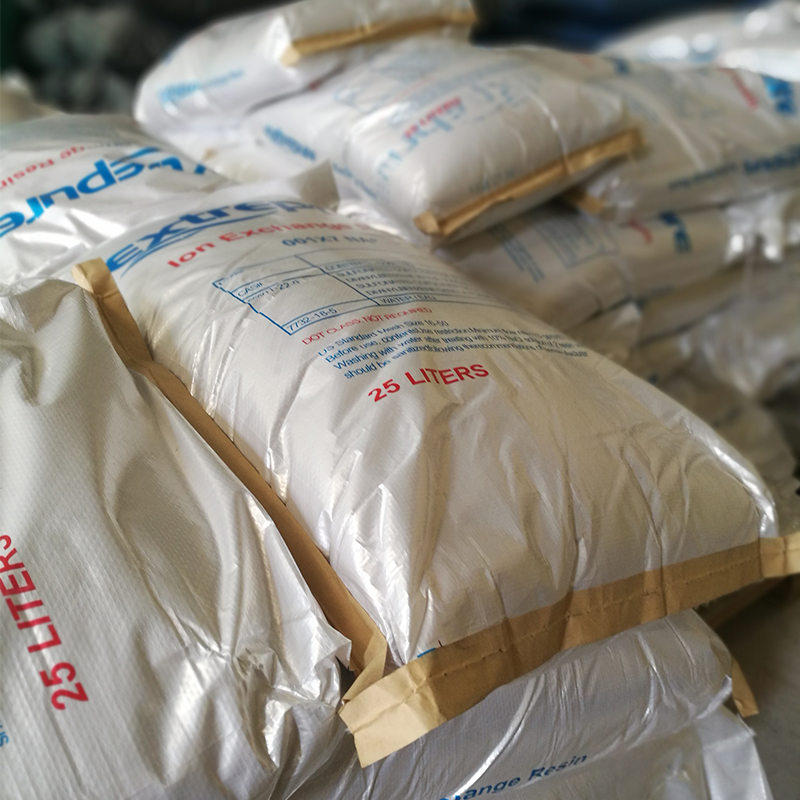 樹(shù)脂 陽(yáng)離子交換樹(shù)脂軟化水濾料 食品級(jí)樹(shù)脂濾料