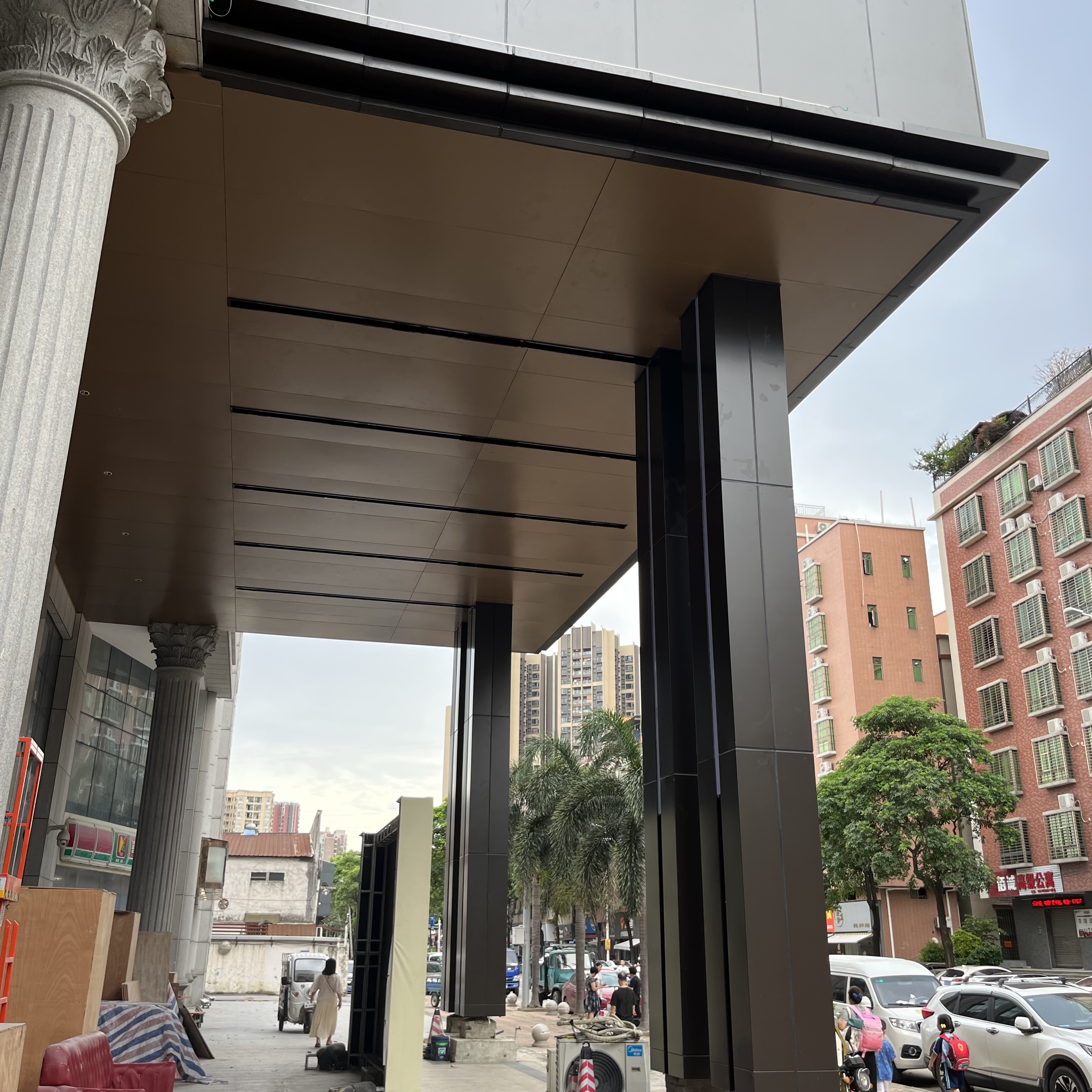 雨棚鋁單板哪里好  雨棚鋁單板哪里有