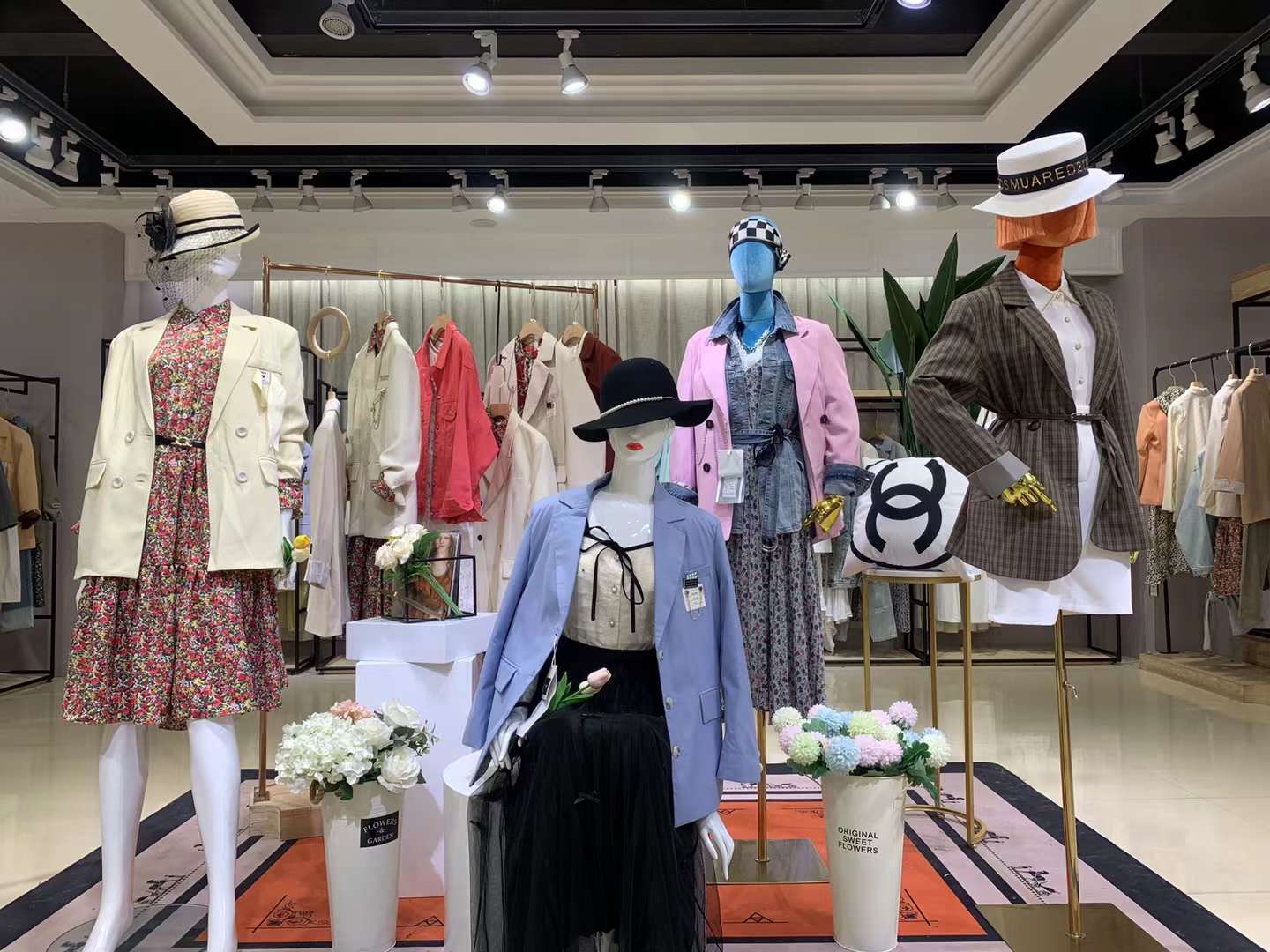 朗色千秋2022 秋品牌折扣女裝尾貨清倉 專柜撤柜庫存折扣批發(fā)貨