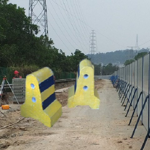 駕校接送區(qū)擺放水泥墩，供應(yīng)深圳駕校練車擺水泥石墩廠家