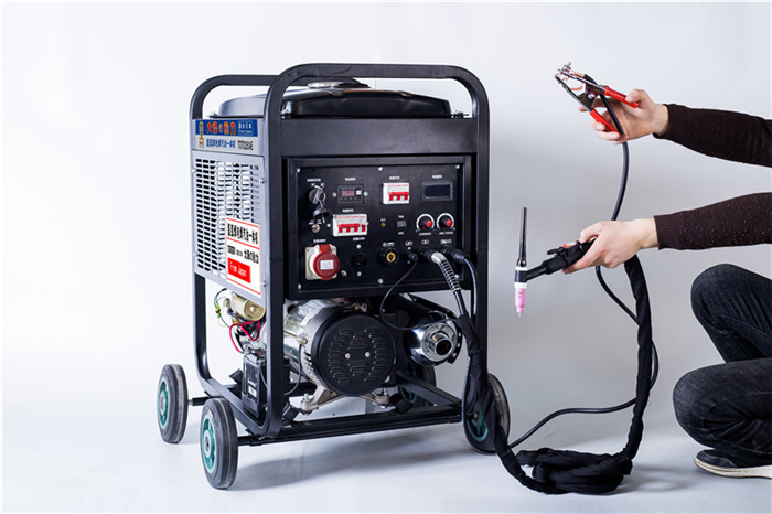 *氬弧焊發(fā)電電焊機(jī)TOTO250AE?安全操作規(guī)程