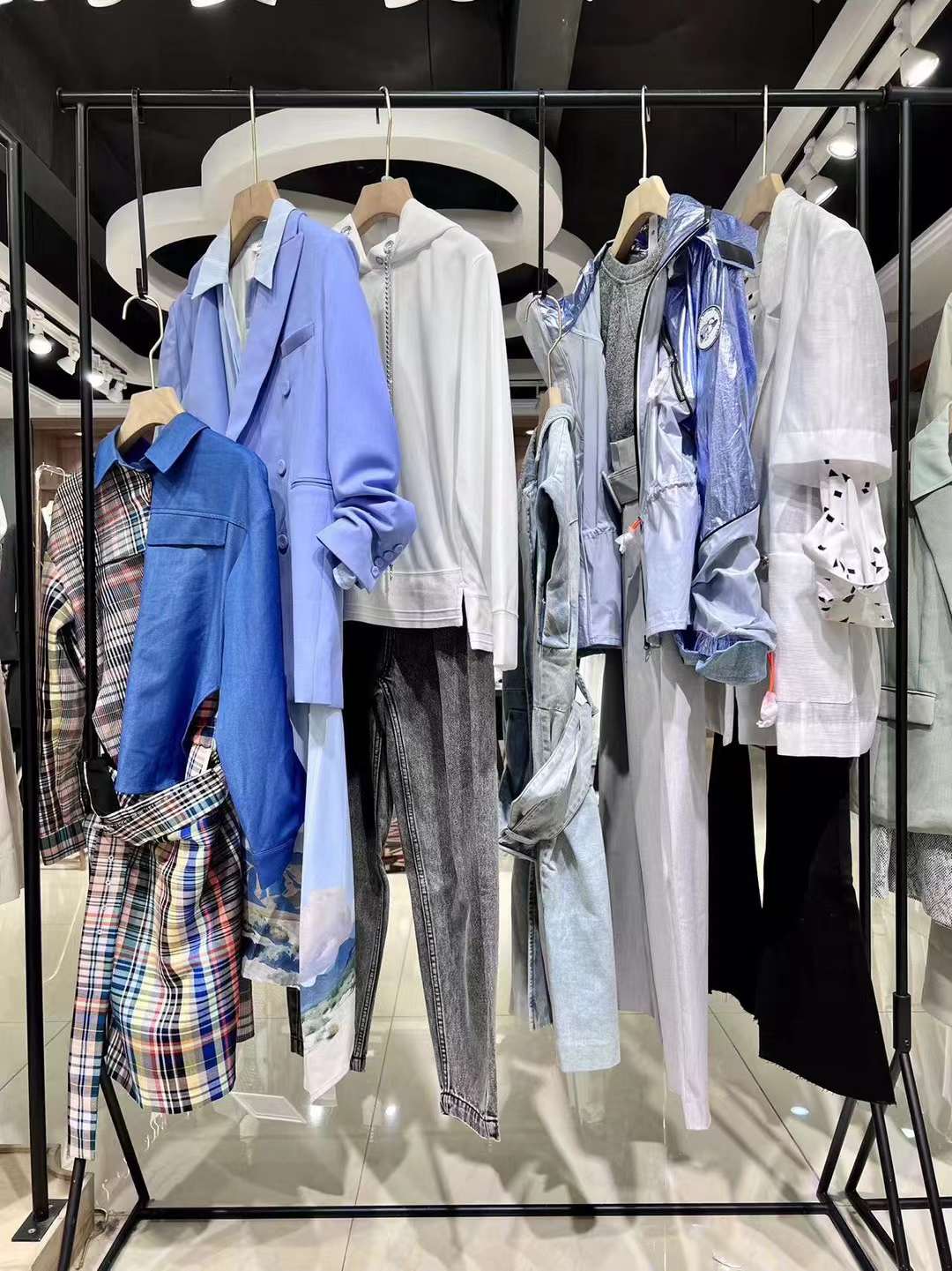 LiLY2023新款春裝品牌折扣女裝庫存直播貨源尾貨雜款清倉廠家撤柜