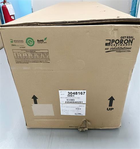 美國羅杰斯泡棉4790-79TS5B-18008-04聚氨酯泡棉模切沖型厚度：0.2MM規(guī)格：1372MM*106.7M