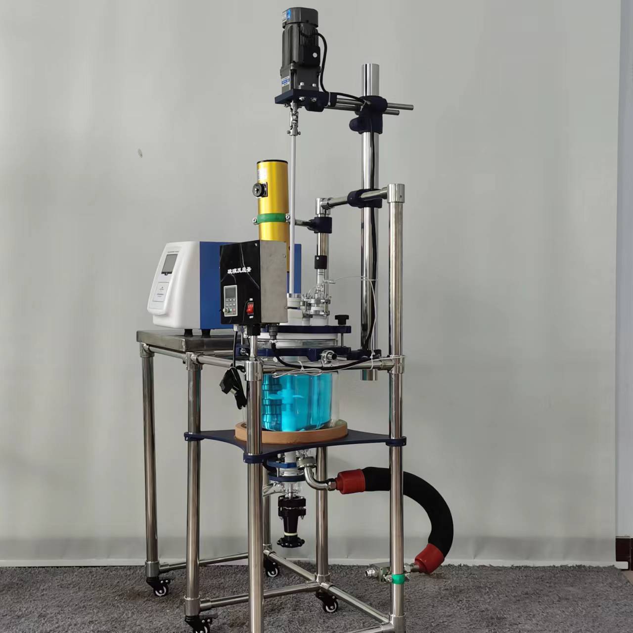 河南減壓蒸餾濃縮萃取蒸餾設(shè)備定制-廠(chǎng)家