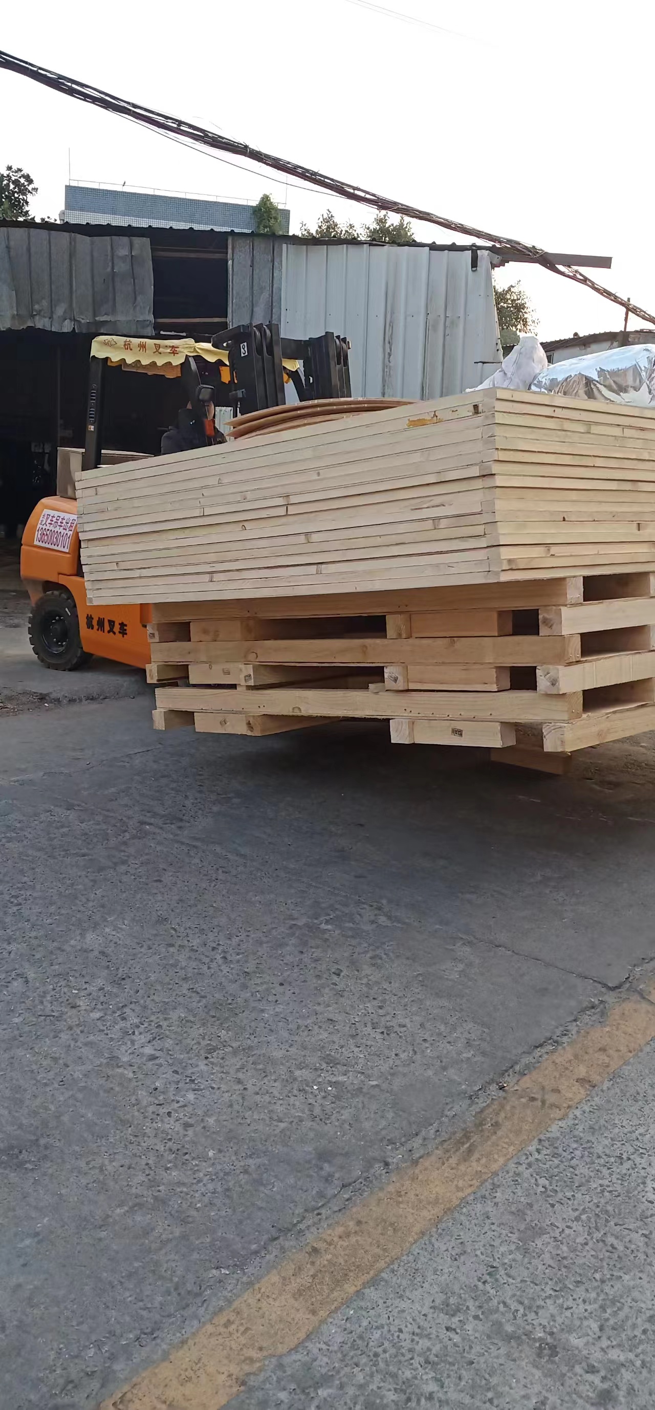 木卡板多少錢 供應(yīng)商 生產(chǎn)廠家【深圳市誠幫木箱包裝材料有限公司】