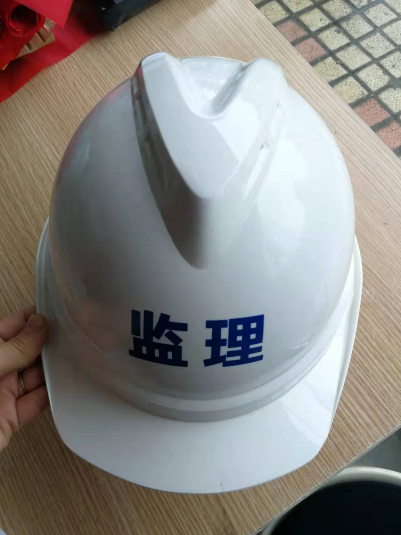 廣州安全帽批發(fā)， 廣州安全帽銷售，廣州安全帽價格，廣州安全帽哪家好，廣州安全帽經(jīng)銷商