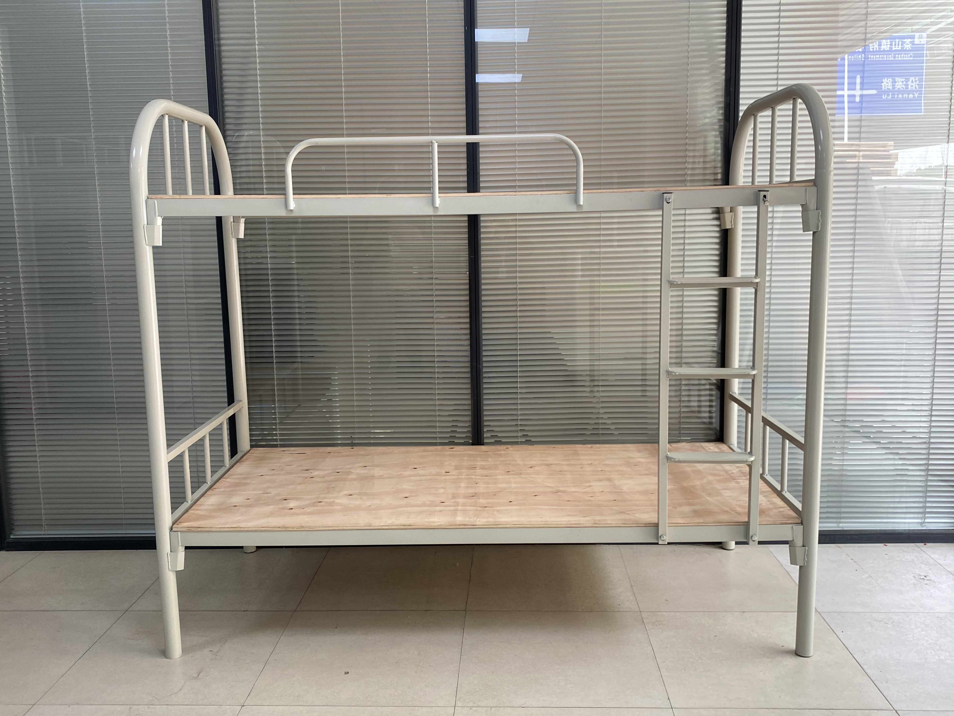 供應(yīng)鐵床東莞鐵床東莞雅興鐵床廠 學(xué)生雙層鐵床定制員工宿舍床批發(fā)
