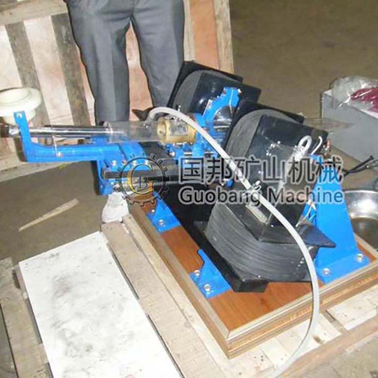 實驗室磁選管 XCGS-50型磁選管 實驗室濕式磁選管 電磁磁選機(jī) 磁場可調(diào)【石城縣國邦礦山機(jī)械】