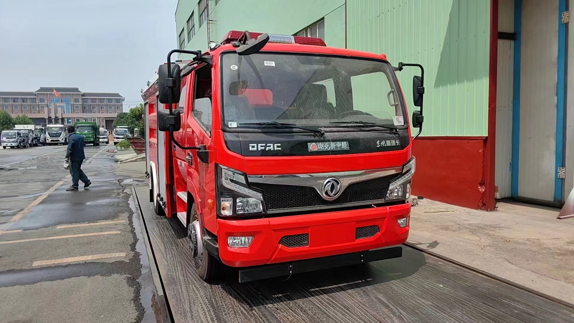 東風(fēng)5噸水罐消防車 森林消防車*專職消防隊*車型性價比超高
