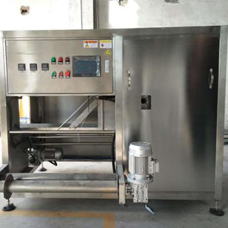平頂山大桶山泉水廠家報價 河南桶裝水全自動套袋機批發(fā)價格 平頂山市新奧德環(huán)保科技有限公司