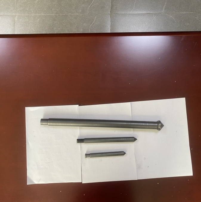 高純石墨棒，可根據(jù)圖紙加工各種異型石墨棒 冶金電極行業(yè)用