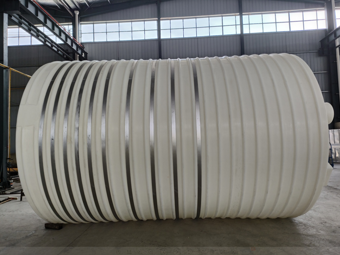 武漢供應(yīng)50噸加厚塑料儲(chǔ)罐廠(chǎng)家報(bào)價(jià)