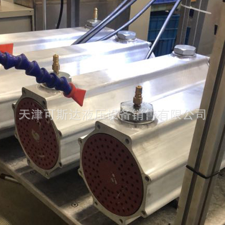天津供應(yīng)非標(biāo)管殼式冷卻器 立式管殼式冷卻器 管式換熱冷凝器
