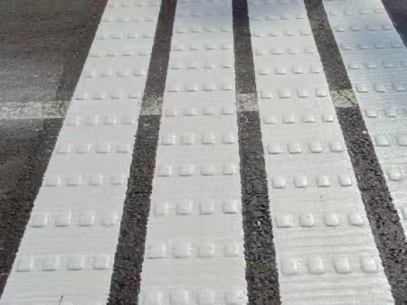 震蕩劃線-交通道路標(biāo)線施工-蘇州震蕩劃線價(jià)格【蘇州新一蘇交通設(shè)施工程有限公司】