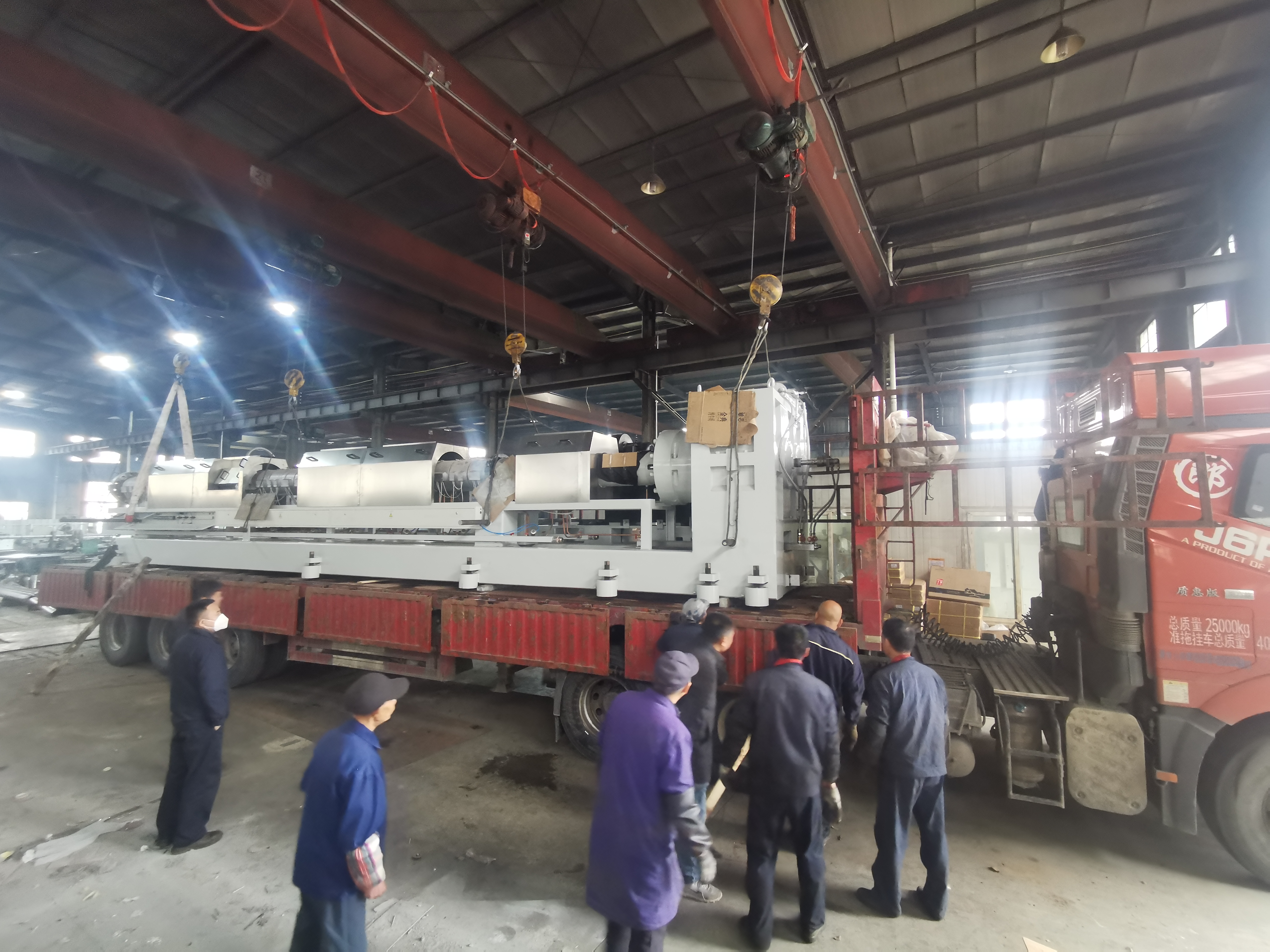 鎮(zhèn)江塑料擠出機訂購電話 卷材擠出機工廠 塑料片材擠出機報價