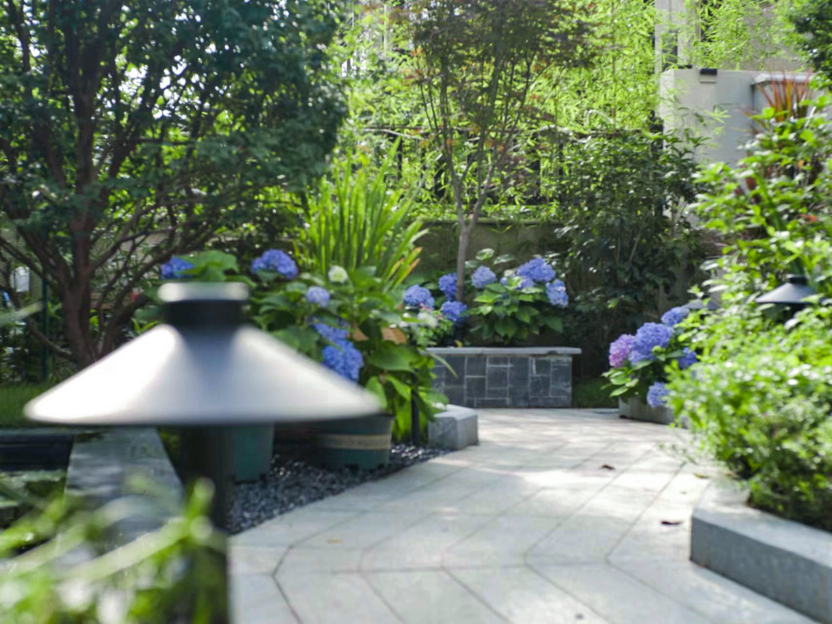 深圳別墅庭院設計施工方案_公司_報價單_聯(lián)系電話【廣東百藝園林科技有限公司】