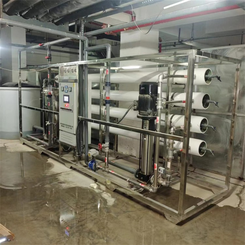 反滲透設(shè)備圖片，鍋爐軟化水設(shè)備，純水處理設(shè)備廠家，反滲透純水設(shè)備（陜西中水環(huán)保）