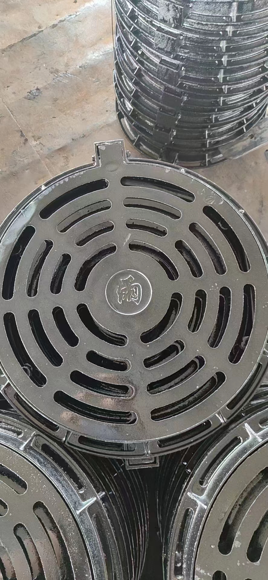 河南球墨鑄鐵雨水篦子-批發(fā)價(jià)格-熱銷-定制價(jià)格【新鄭市容與建材商行】