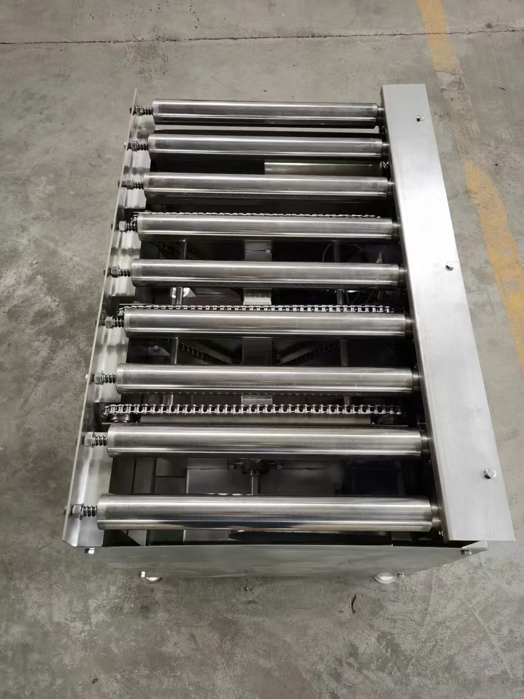 江蘇滾筒輸送線廠家，批發(fā)，報(bào)價(jià)【南通全風(fēng)環(huán)?？萍加邢薰尽?  title=