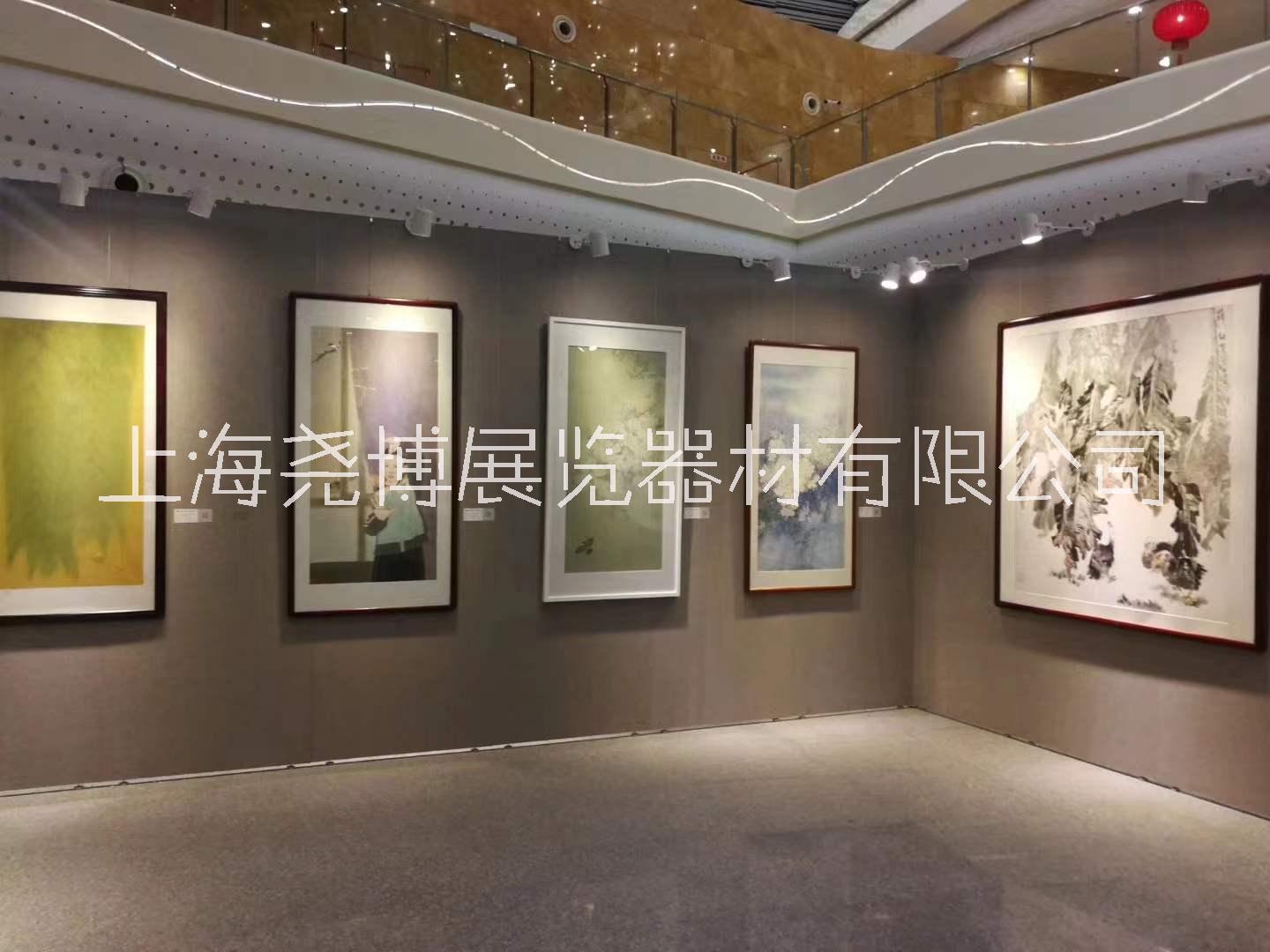 供應(yīng)上海無縫展板出租，無縫板租賃，無縫藝術(shù)展墻，掛畫展墻安裝 無縫書畫展板