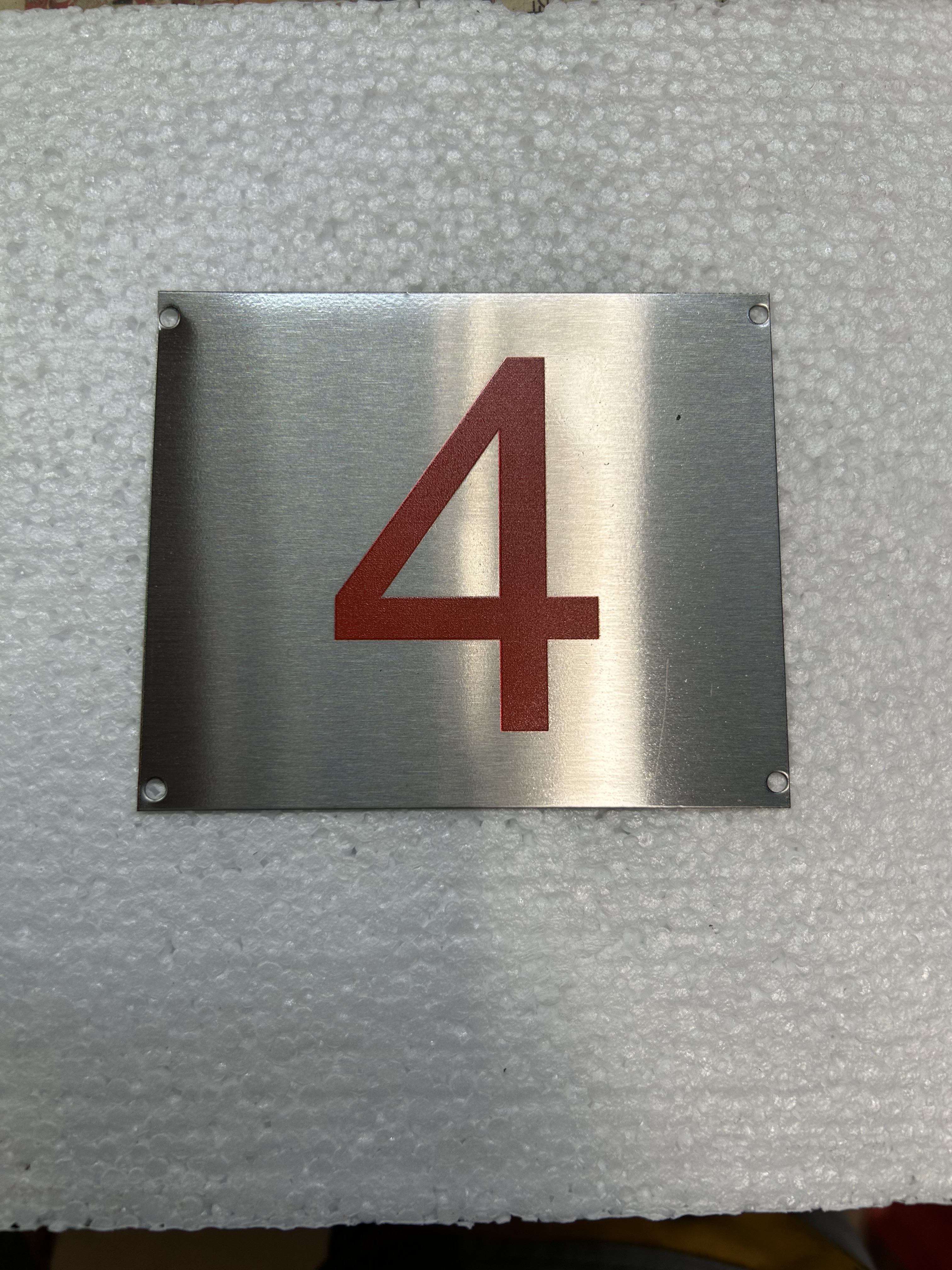 金屬標牌、金屬銘牌、不銹鋼標牌、氧化鋁牌、鋅合金logo