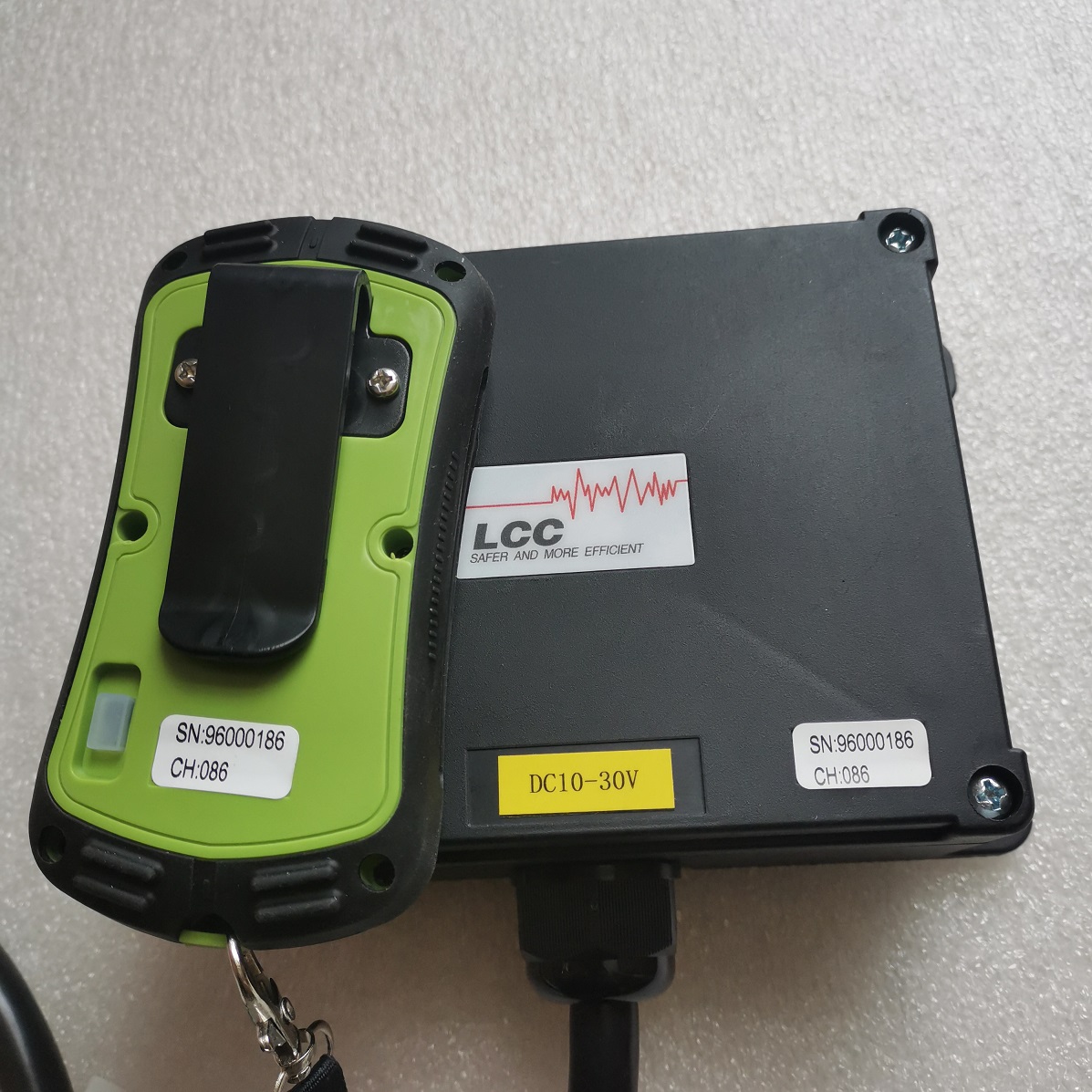 A400 4 鍵卡車尾門遙控器卡車尾板遙控器