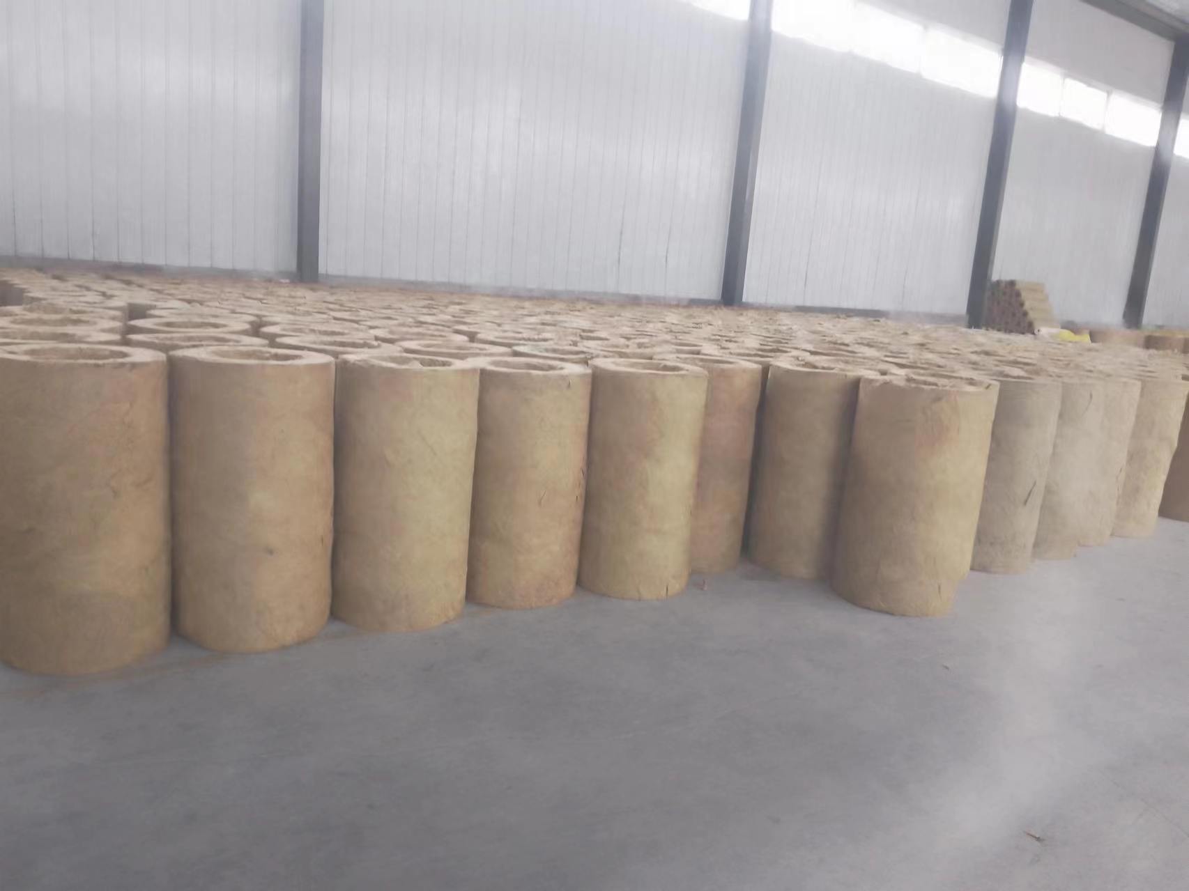 供應(yīng)大城巖棉管　巖棉管報價　保溫防火巖棉管廠家