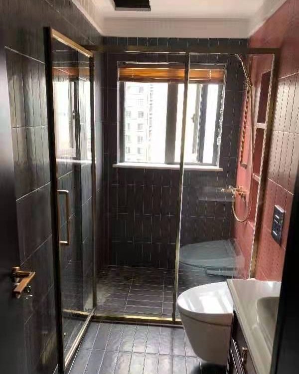 華爵仕衛(wèi)浴 現(xiàn)場安裝淋浴隔斷 商場家用 干濕分離 現(xiàn)場安裝淋浴隔斷