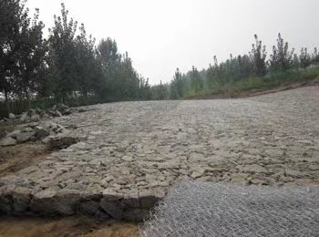 石籠網(wǎng)格賓網(wǎng)雷諾護(hù)墊