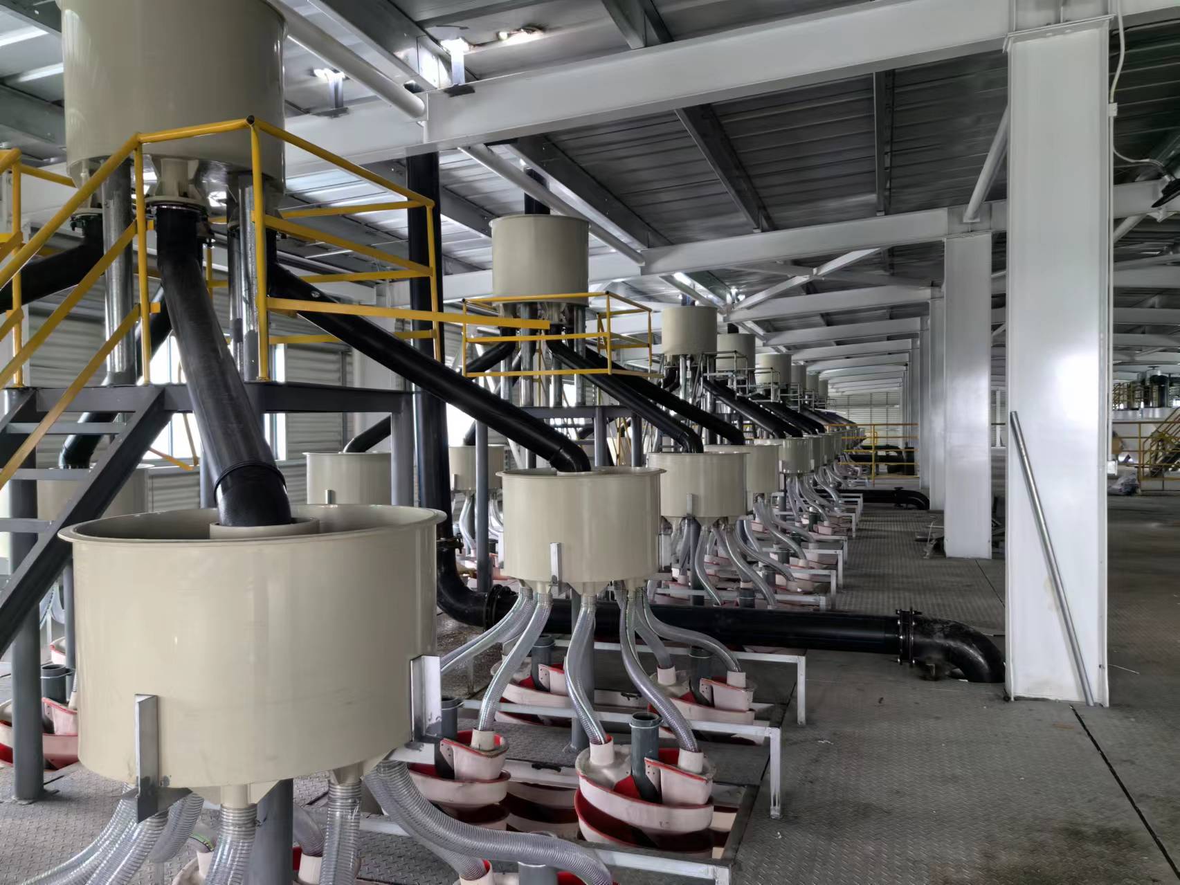 均誠(chéng)信玻璃鋼廠(chǎng)家供應(yīng)分礦器，螺旋溜槽，品質(zhì)保障