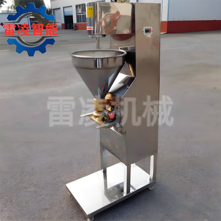 雷凌機械供應(yīng) 商用實心丸子機 雞脯丸子成型機 肉丸子全套加工設(shè)備
